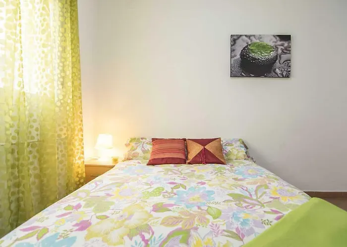 Alcalá Real Apartman *